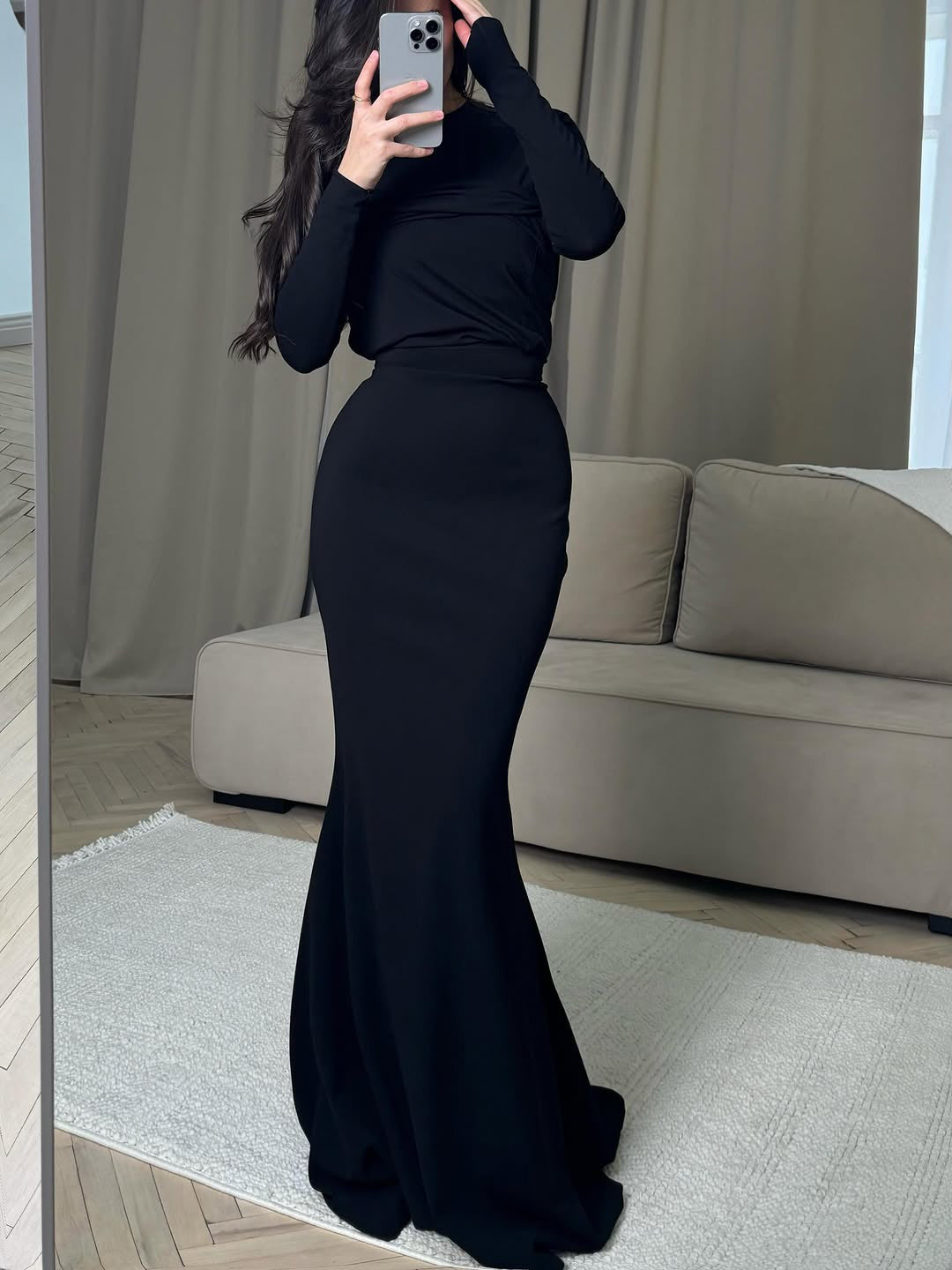 Black Long-sleeve Top & Mermaid Skirt Two-piece Set